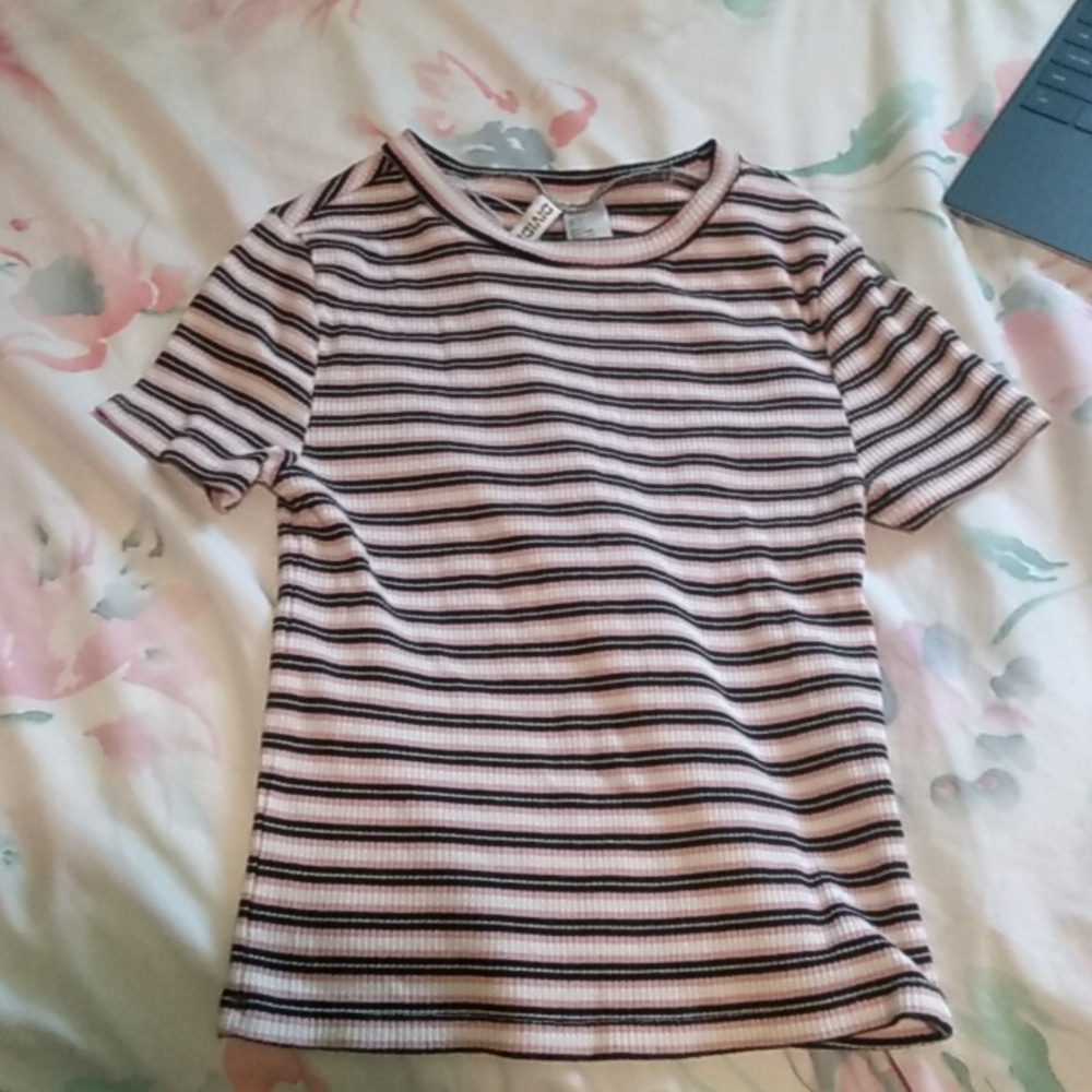 Crop top tee